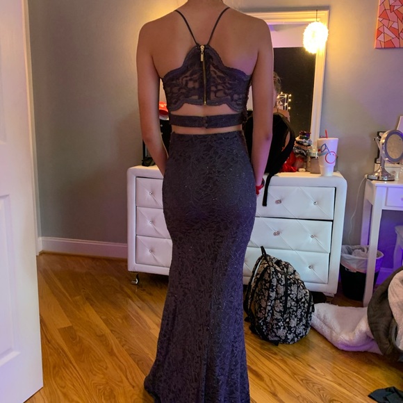 Dress - Picture 3 of 4